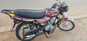 Bajaj Boxer 125 2022 Red