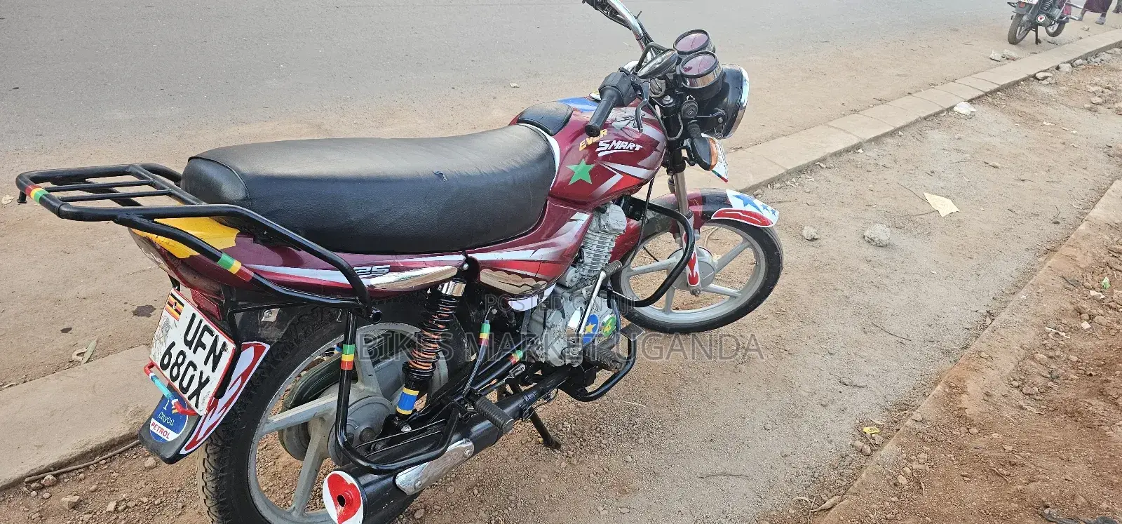 Bajaj Boxer 125 2022 Red