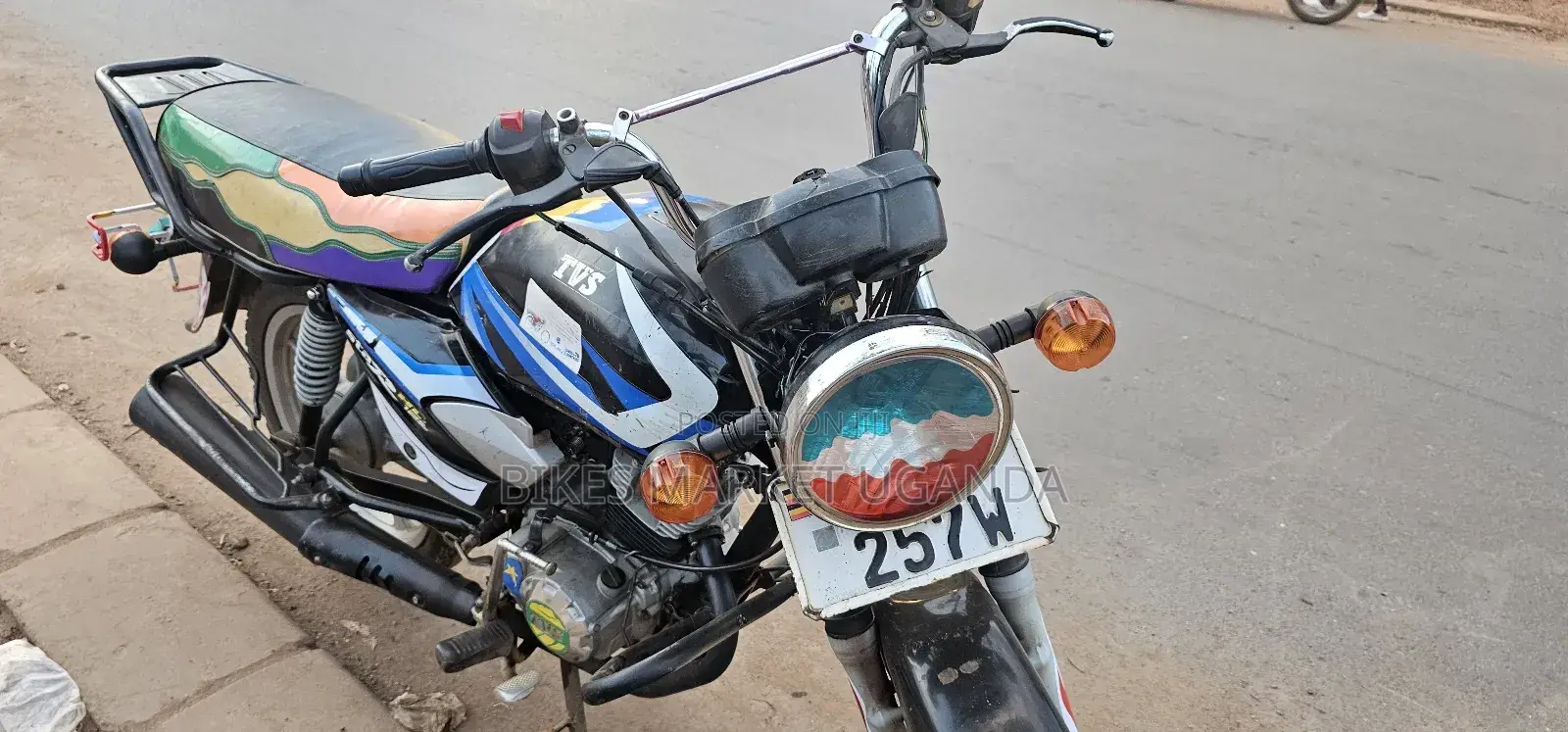 TVS HLX 125 2022 Blue
