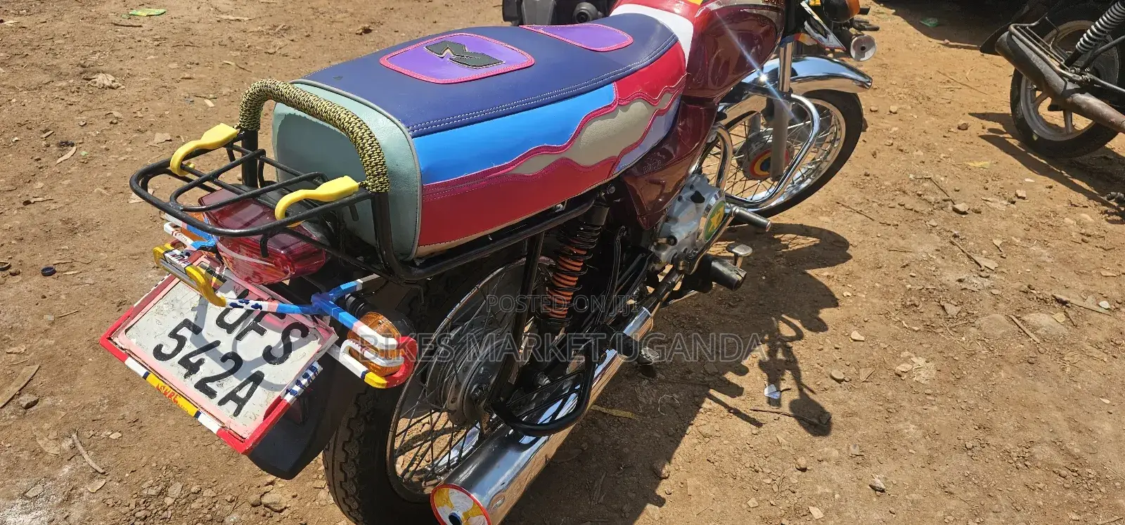 Bajaj Boxer 100 2022 Red