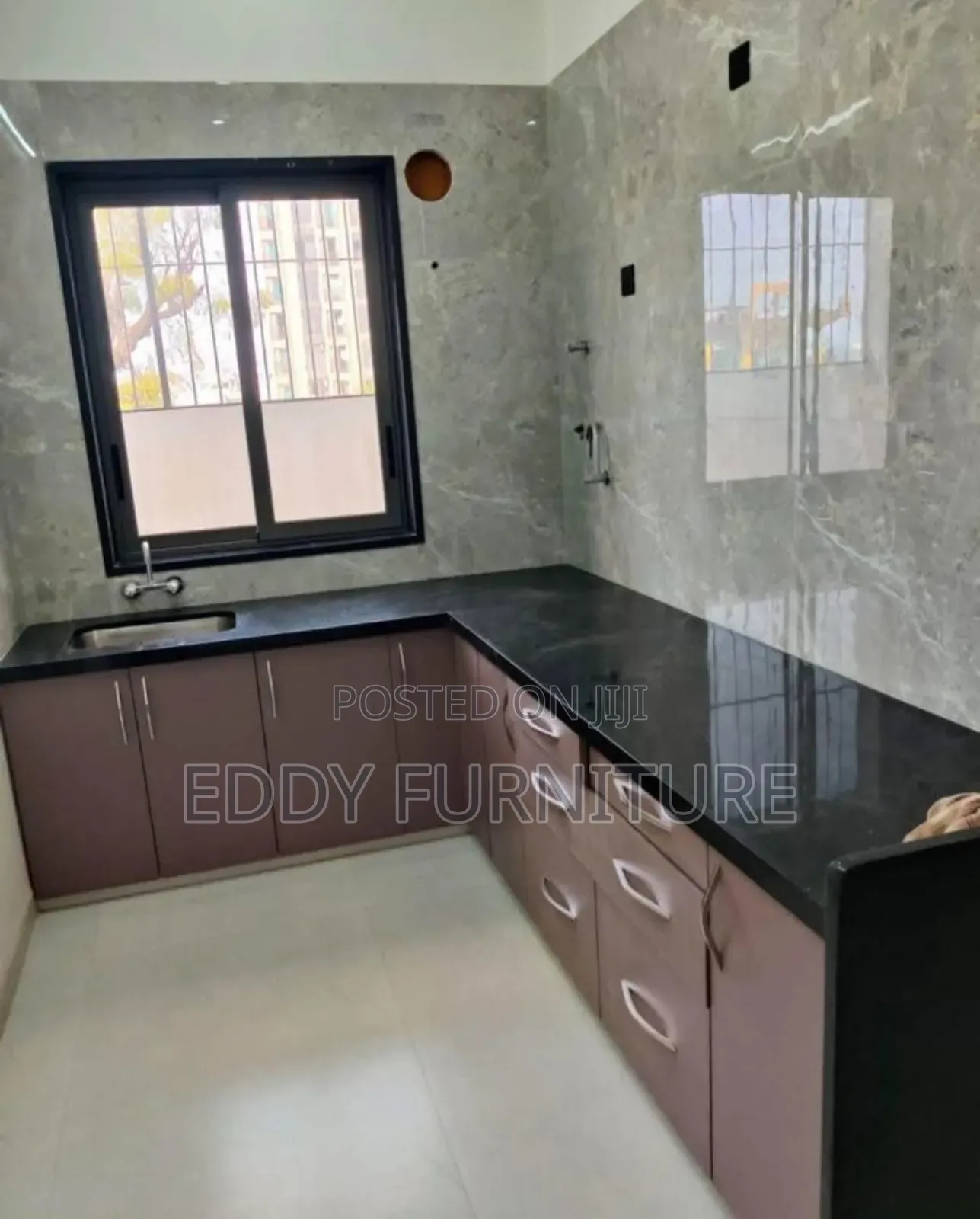 Planter Kichetn Cabinets
