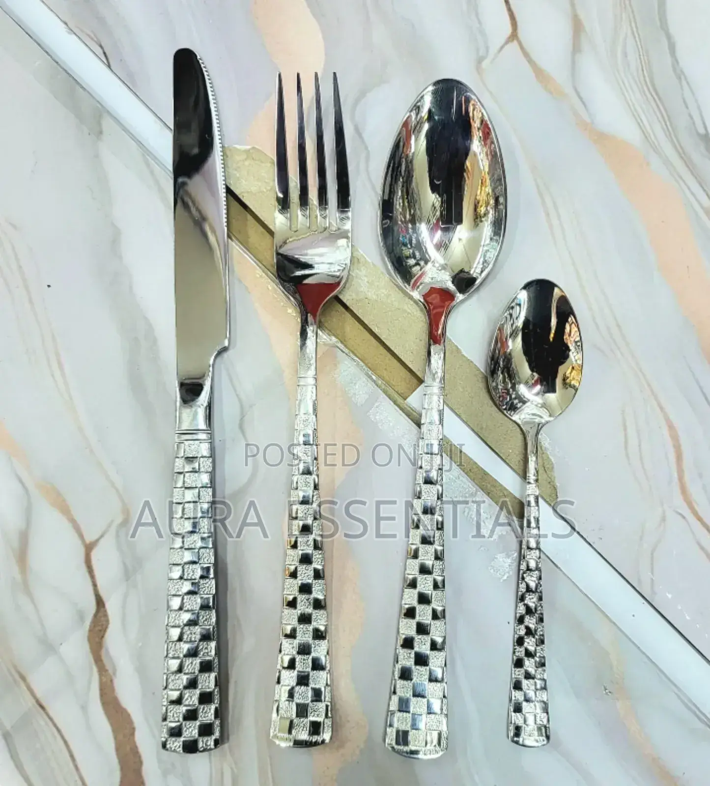 24pcs Flatware Cutlery Set Forks Spoons Bread Knife