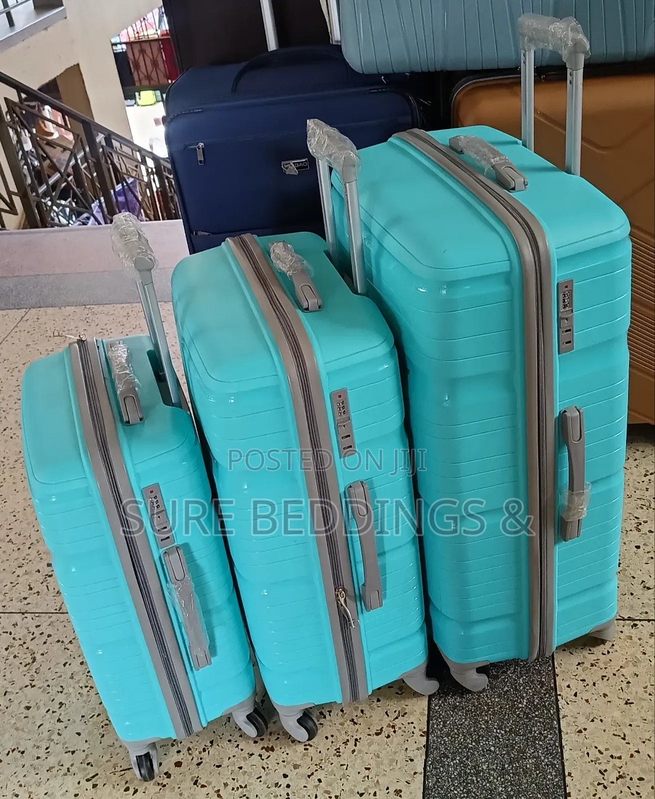 Dayu Plastic Suitcases
