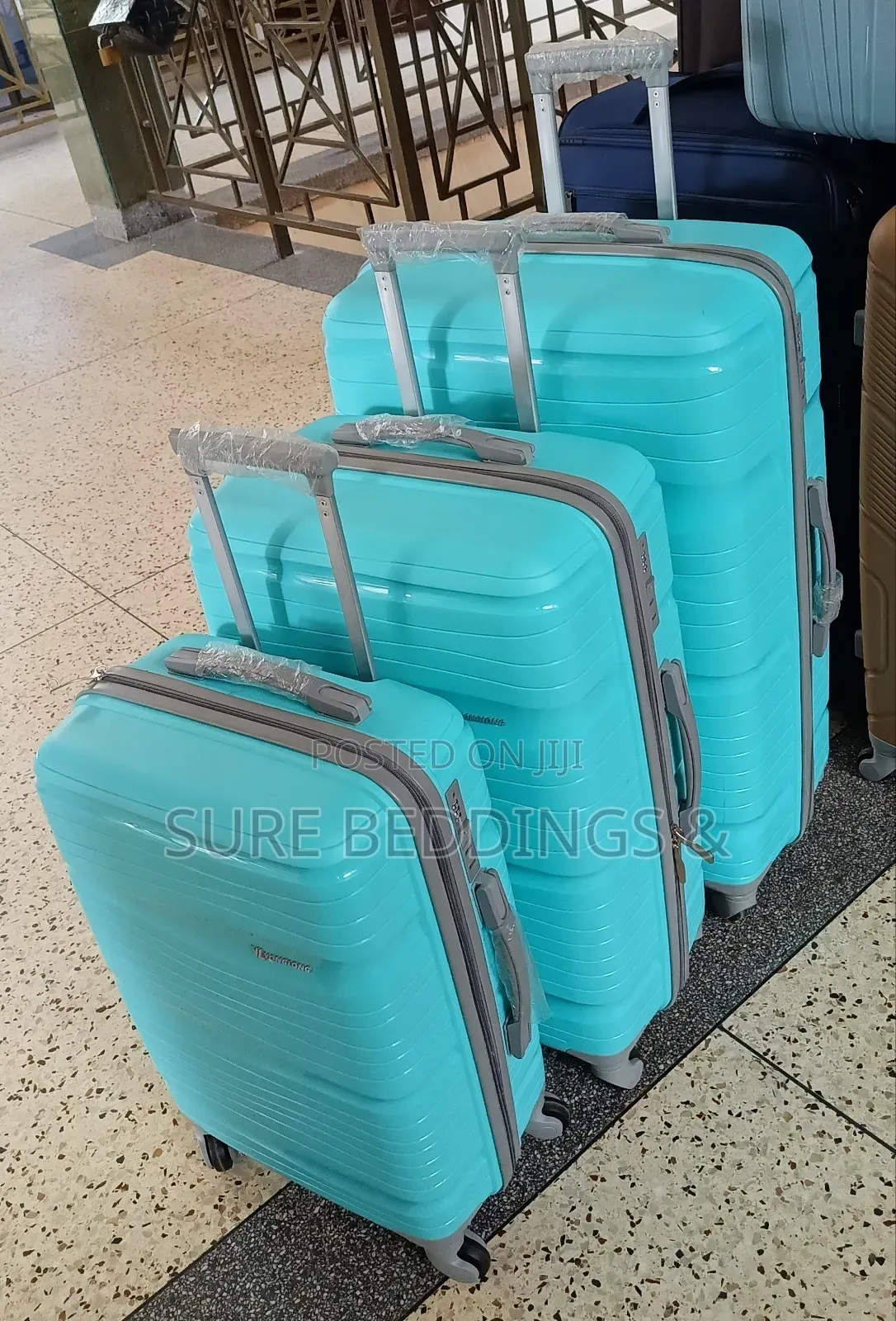 Dayu Plastic Suitcases