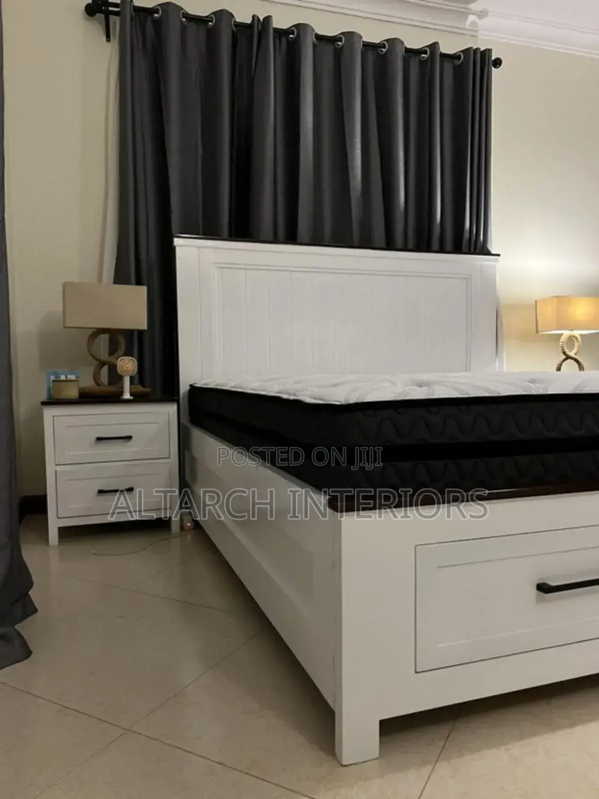 Well Classic Flat Bed With Drawers on Back Side and 2 Bed Side Drawers