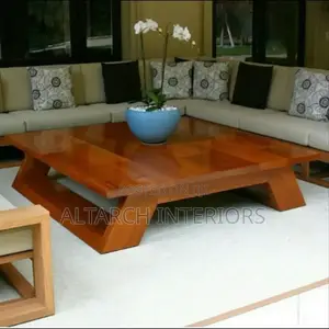Unique Mahogany Centre Table Well Finished in Natural Color