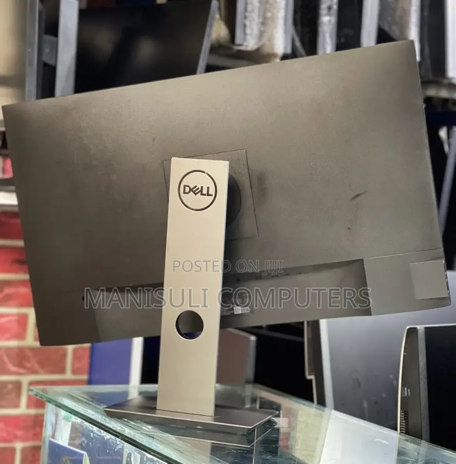 Dell 23.4 Inch Screen Ips Vga Hdmi Dp Div Display Usb 3.0