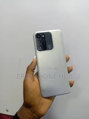 Tecno Spark 8C 64 GB White