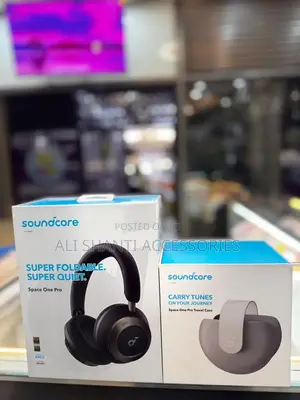 Soundcore Space One Pro + Cover