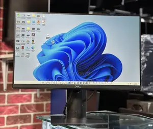 Ips Dell Monitor 22 Inch Screen Vga Hdmi Dp Div Usb 3.0