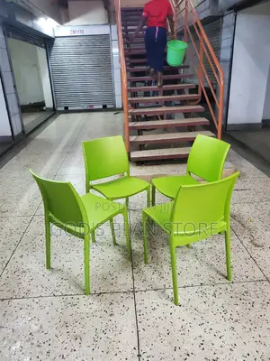 Courtney Plastic Chairs Plastic Chairs
