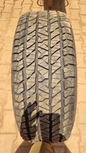 275/70r16 Rxquest