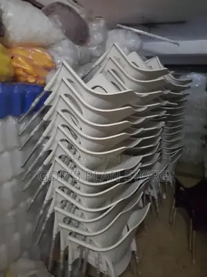 Courtney White Plastic Chairs