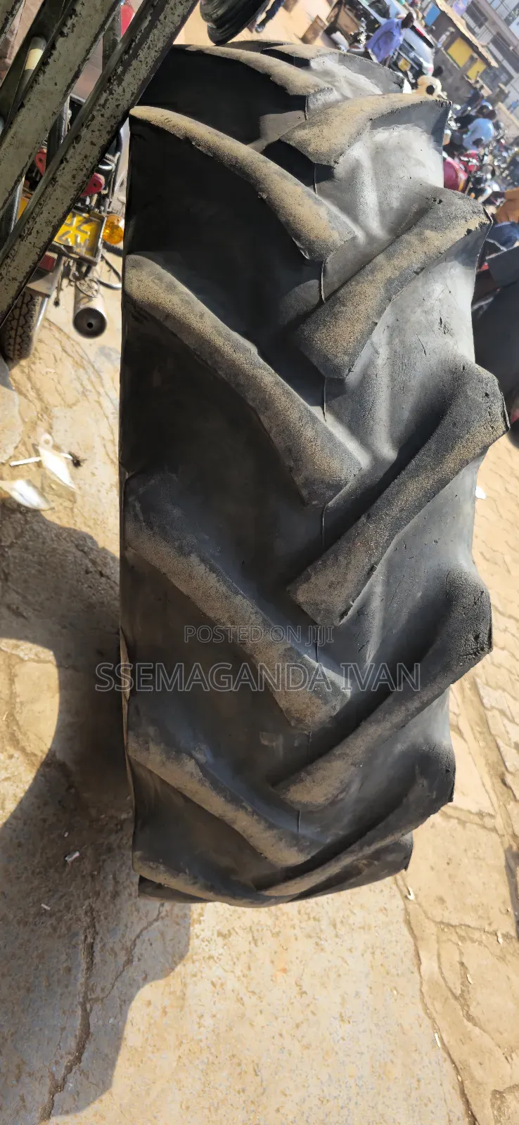 18.4r30 Tractor Tyre in Good Used Condition