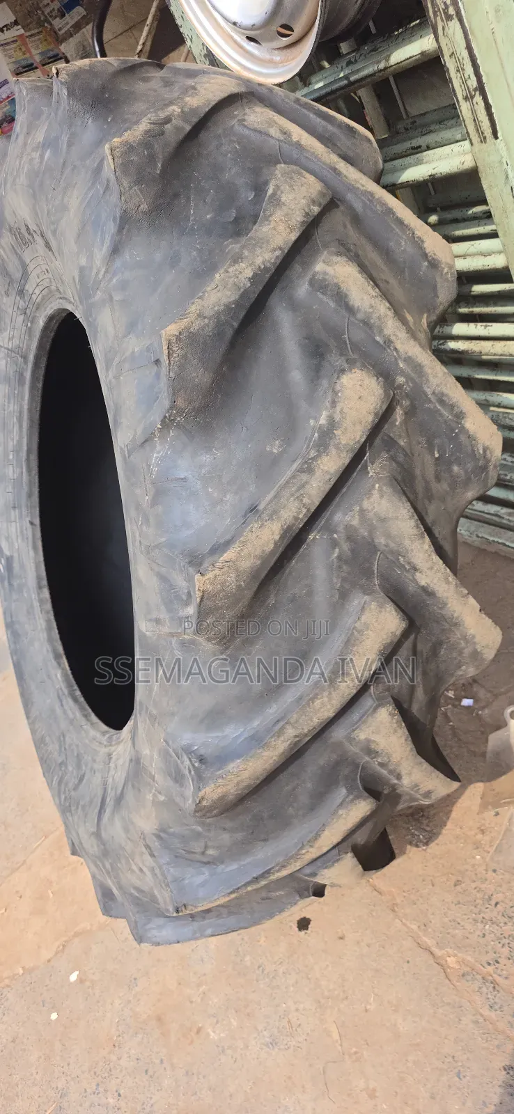 18.4r30 Tractor Tyre in Good Used Condition