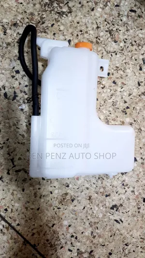 Nissan Hardbody Radiator Coolant Reservoir Can