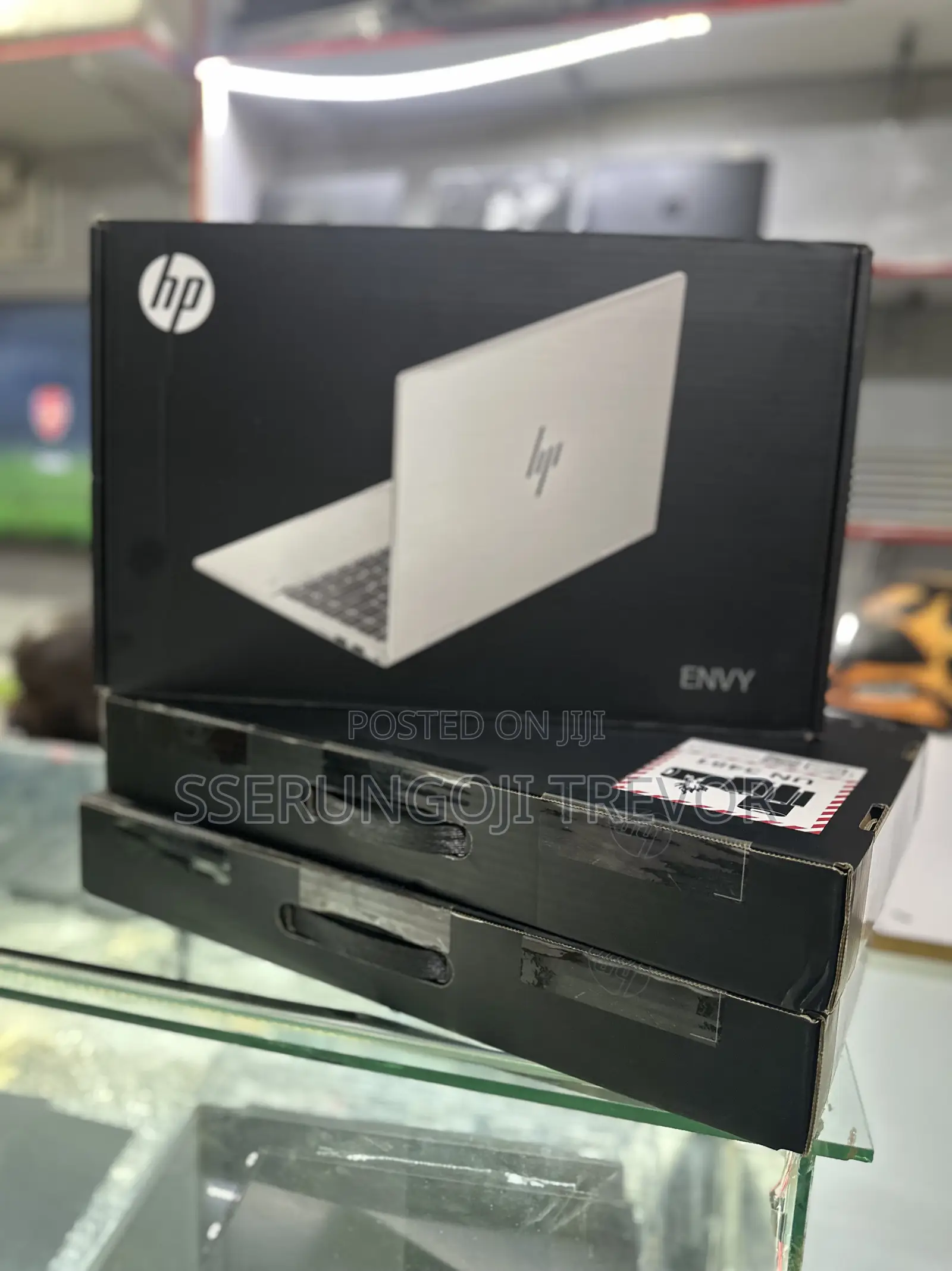 New Laptop HP Envy 14 8GB Intel Core I5 SSHD+SSD 512GB