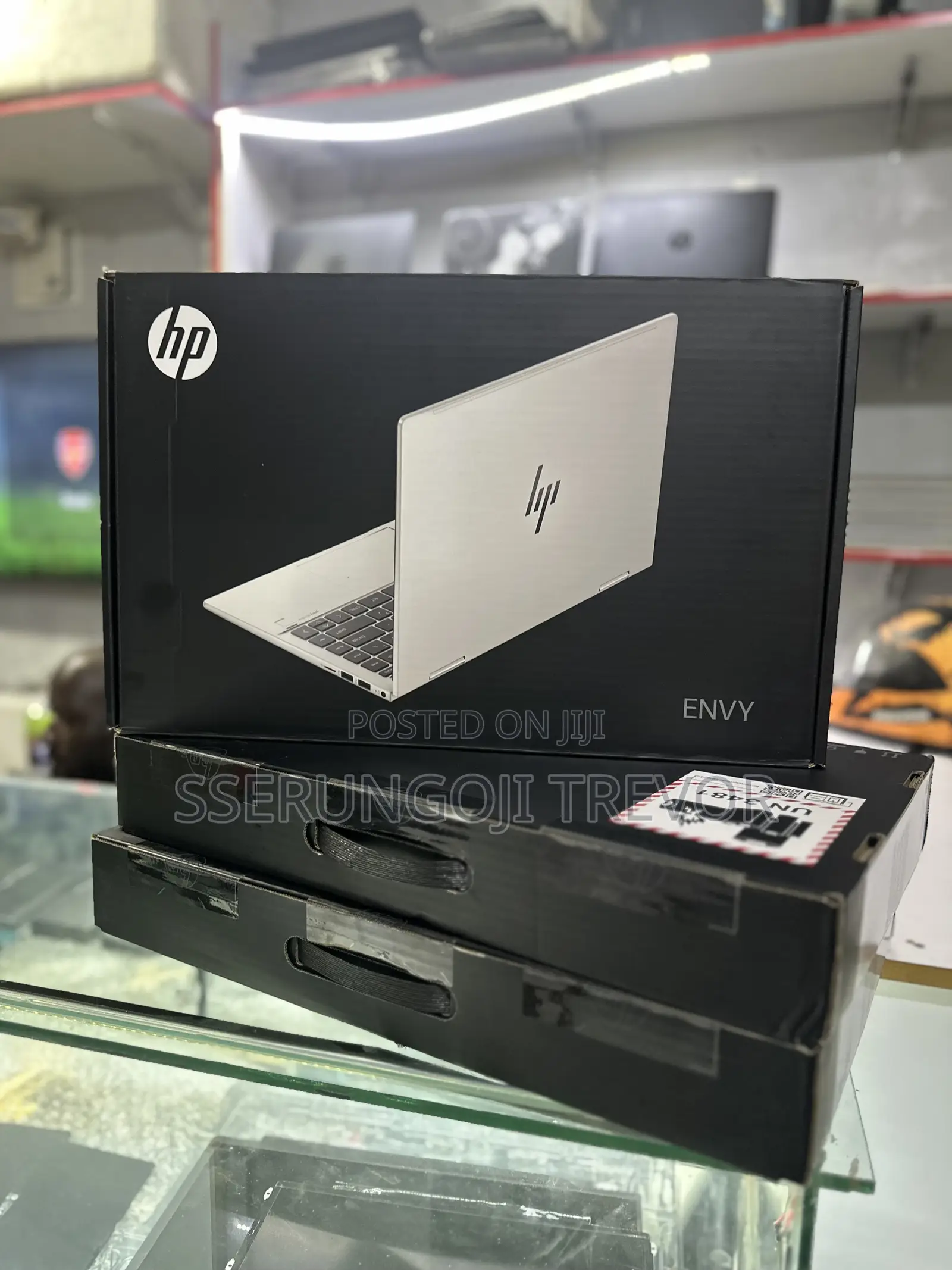 New Laptop HP Envy 14 8GB Intel Core I5 SSHD+SSD 512GB