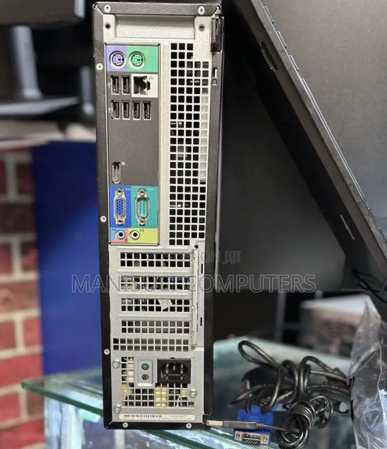 Desktop Computer Dell OptiPlex 7040 8GB Intel Core i5 HDD 500GB