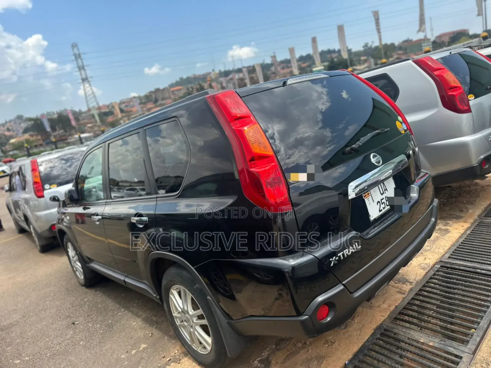 Nissan X-Trail 2011 Black