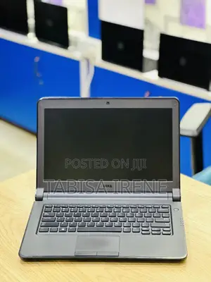 New Laptop Dell Latitude 13 3340 8GB Intel Core I5 SSD 256GB