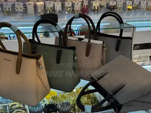 Chris Bella Bag With a Wallet