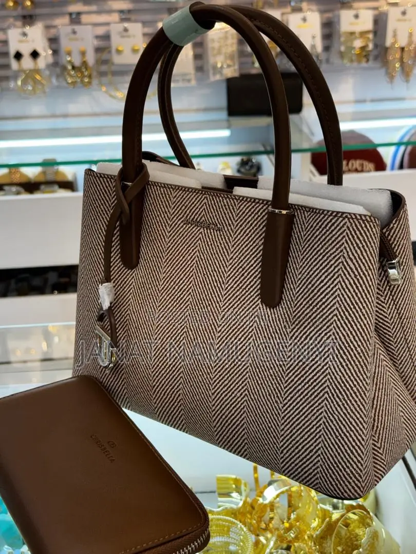 Chris Bella Bag With a Wallet