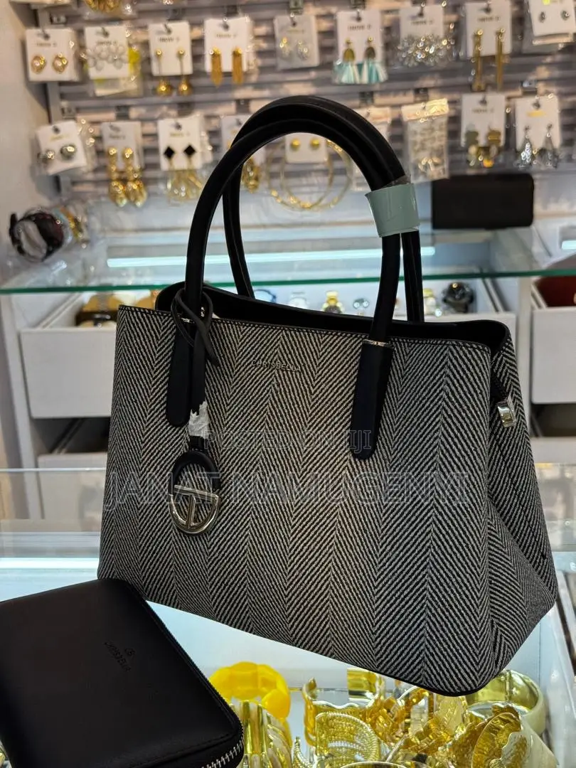 Chris Bella Bag With a Wallet