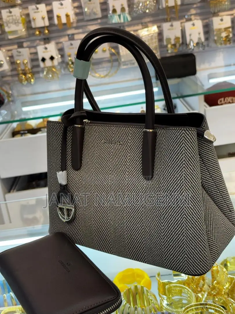 Chris Bella Bag With a Wallet