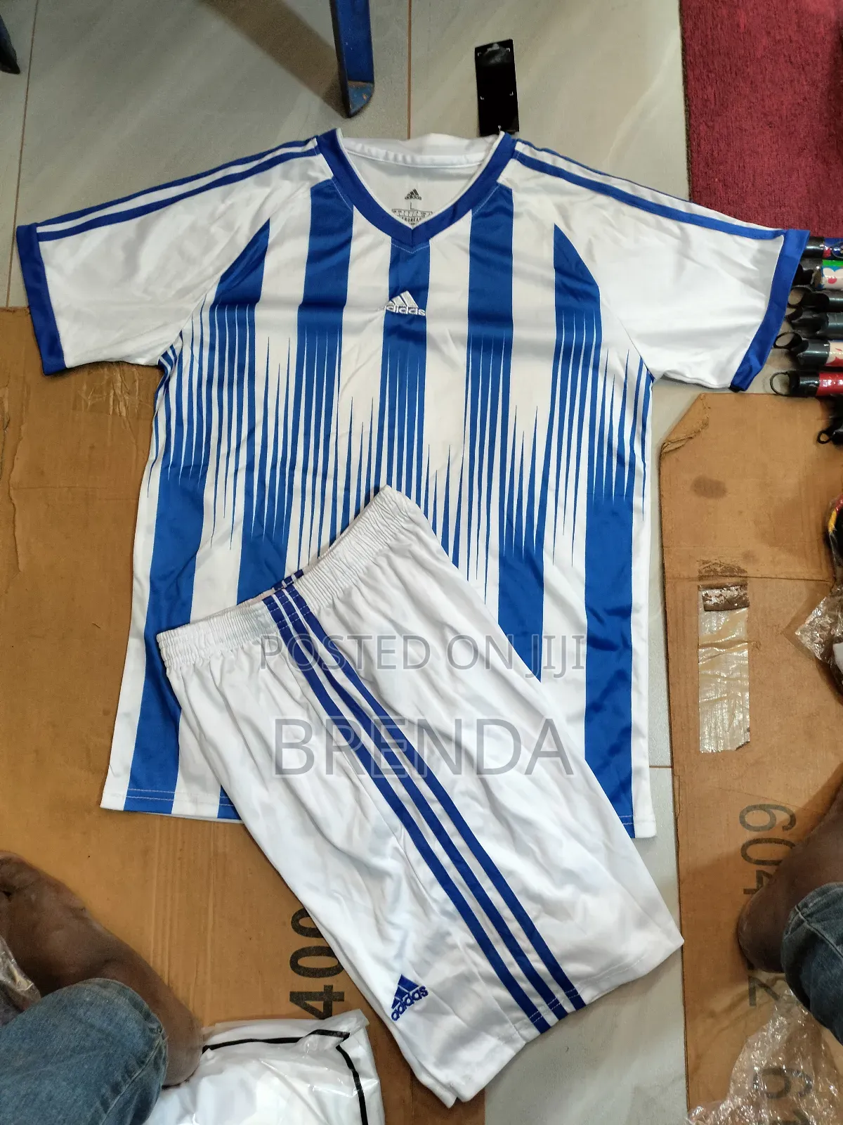 Brand New Size Large Plain Jerseys