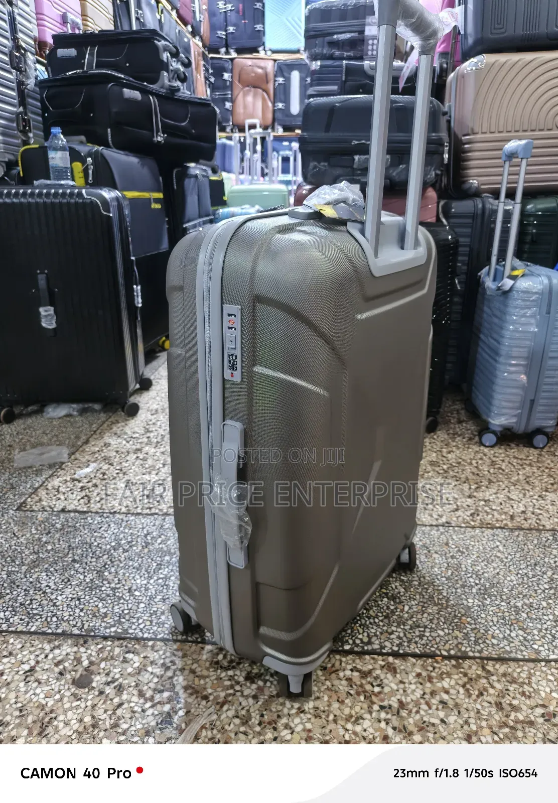 Jibao Plastic Suitcase in Medium Size