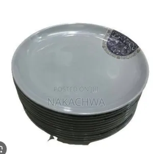12 Pieces of Strong Melamine Plates
