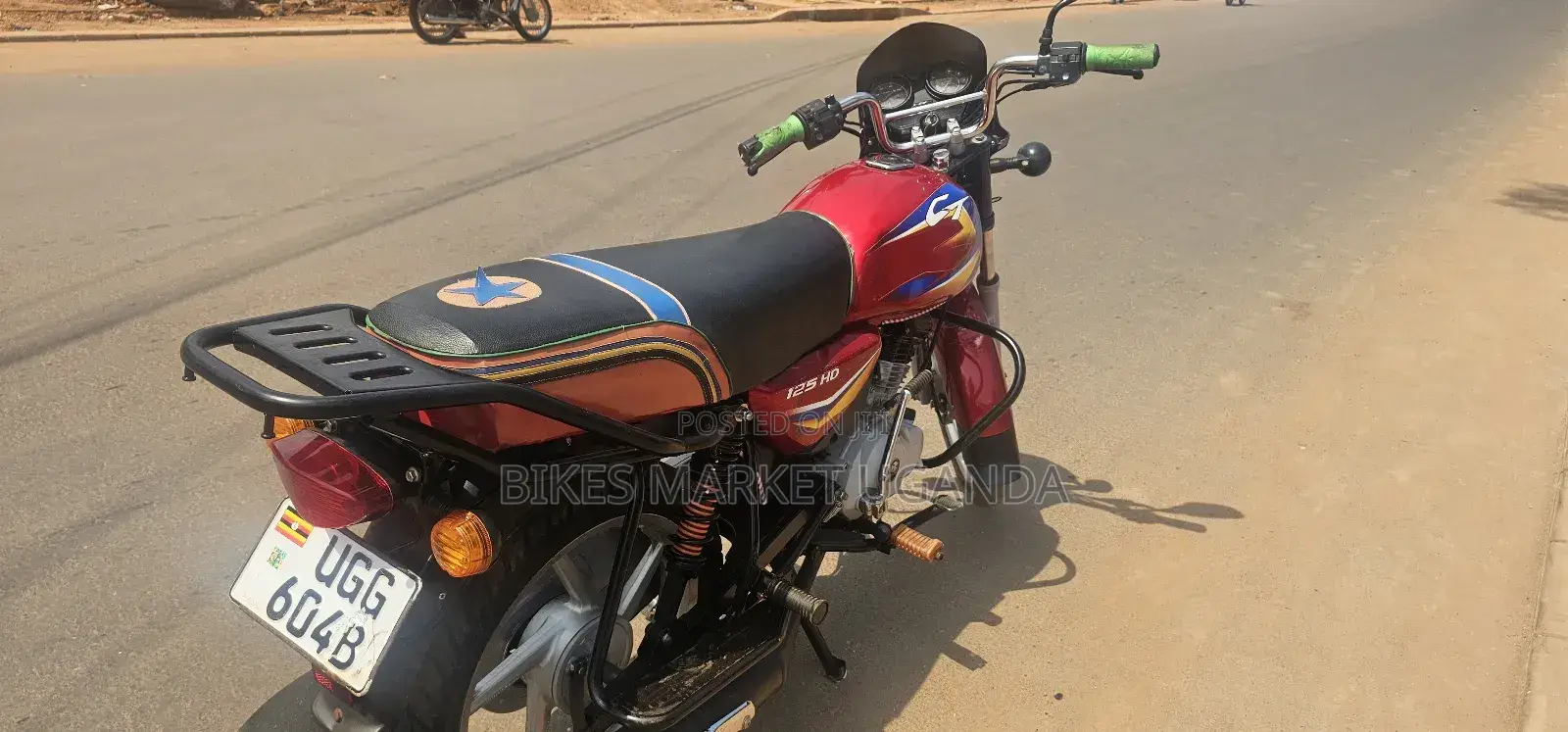 Bajaj Boxer 125 2025 Red