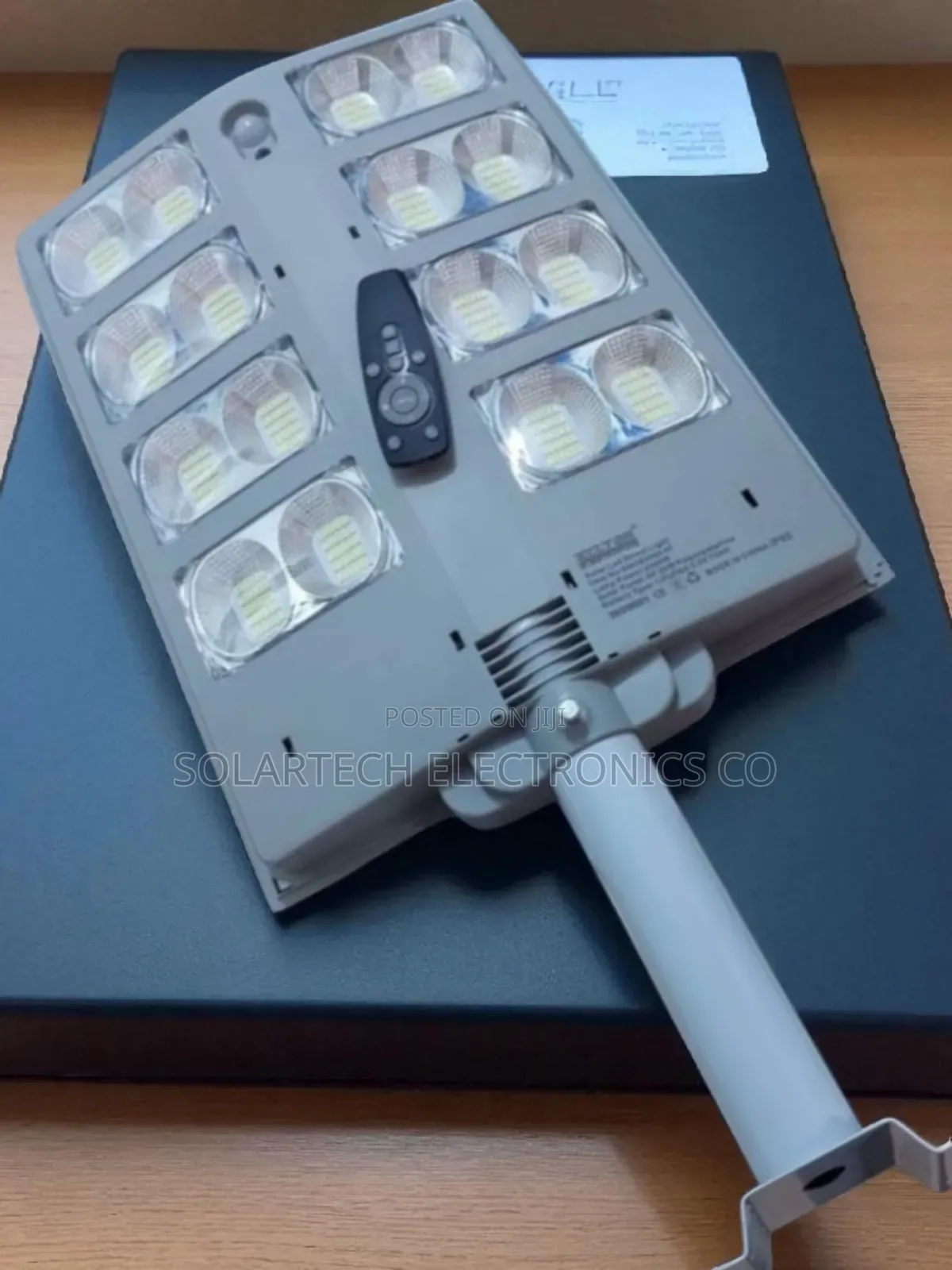 2000w All Top Solar Street Light, Bright Led for Wide Coverage