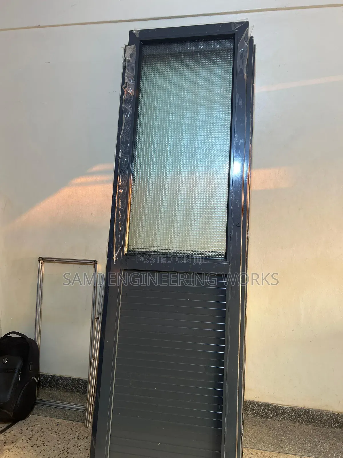 Aluminum Bathroom Doors Grey  Colour