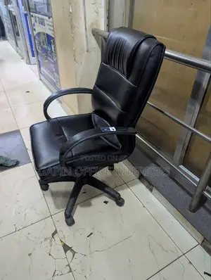 Office Chair With Strong Leather and Adjustable Heights