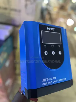 MPPT Charge Controller 30a