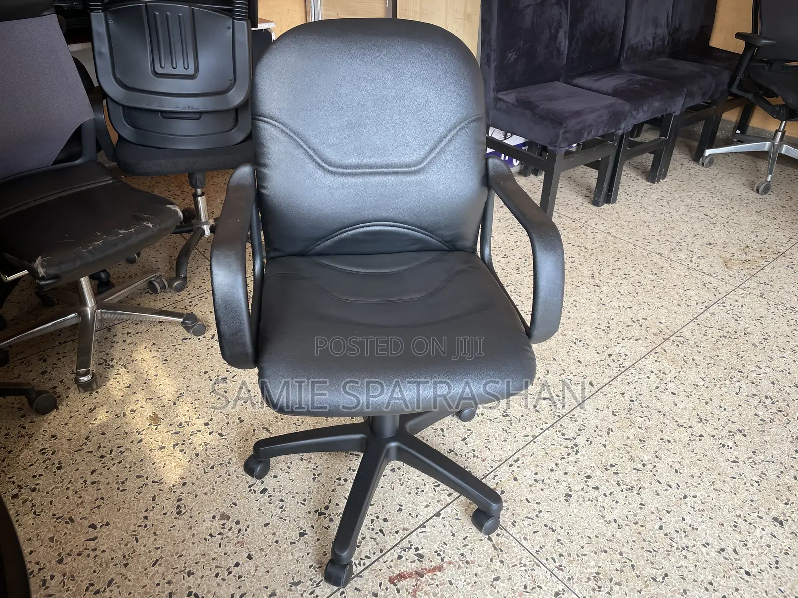 Office Rotating Chair
