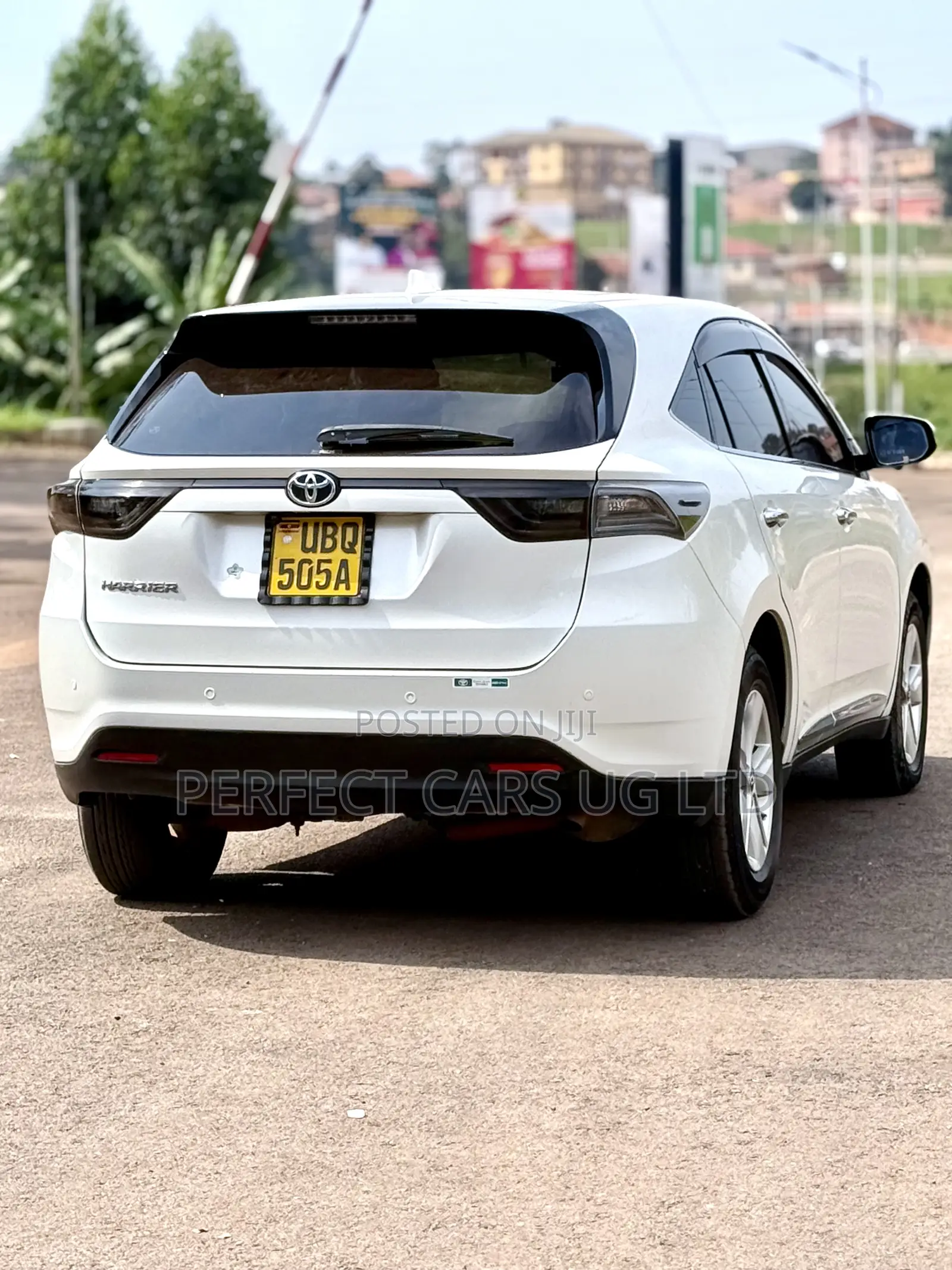 Toyota Harrier 2.0 2014 Pearl