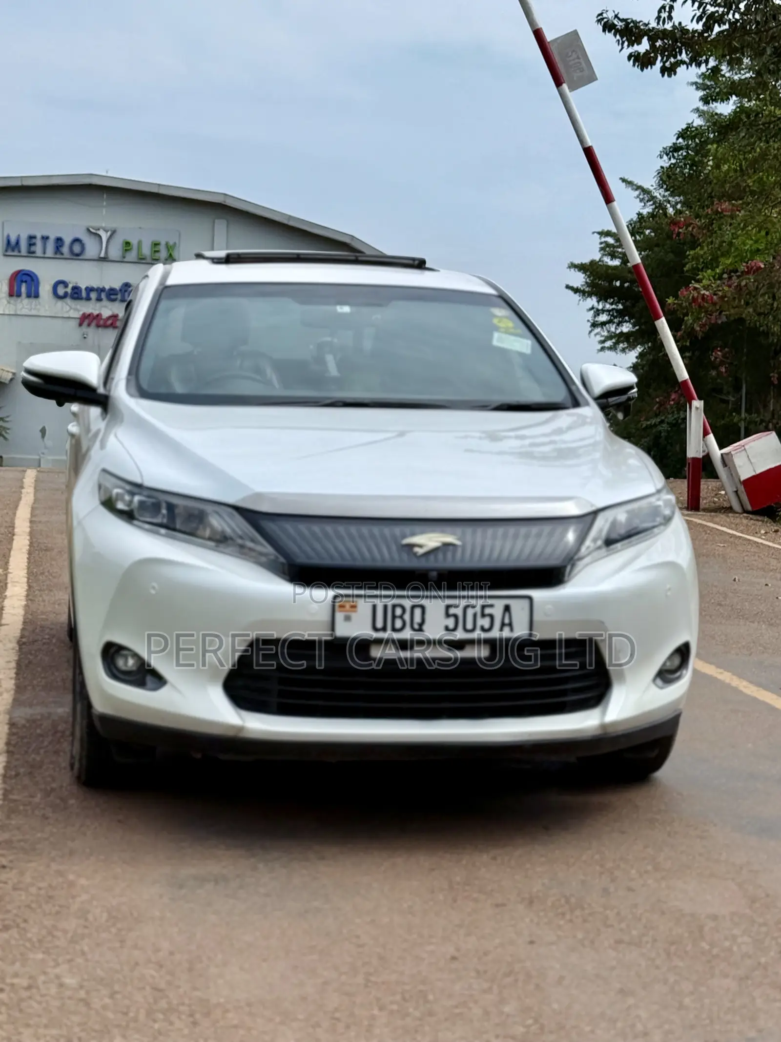 Toyota Harrier 2.0 2014 Pearl