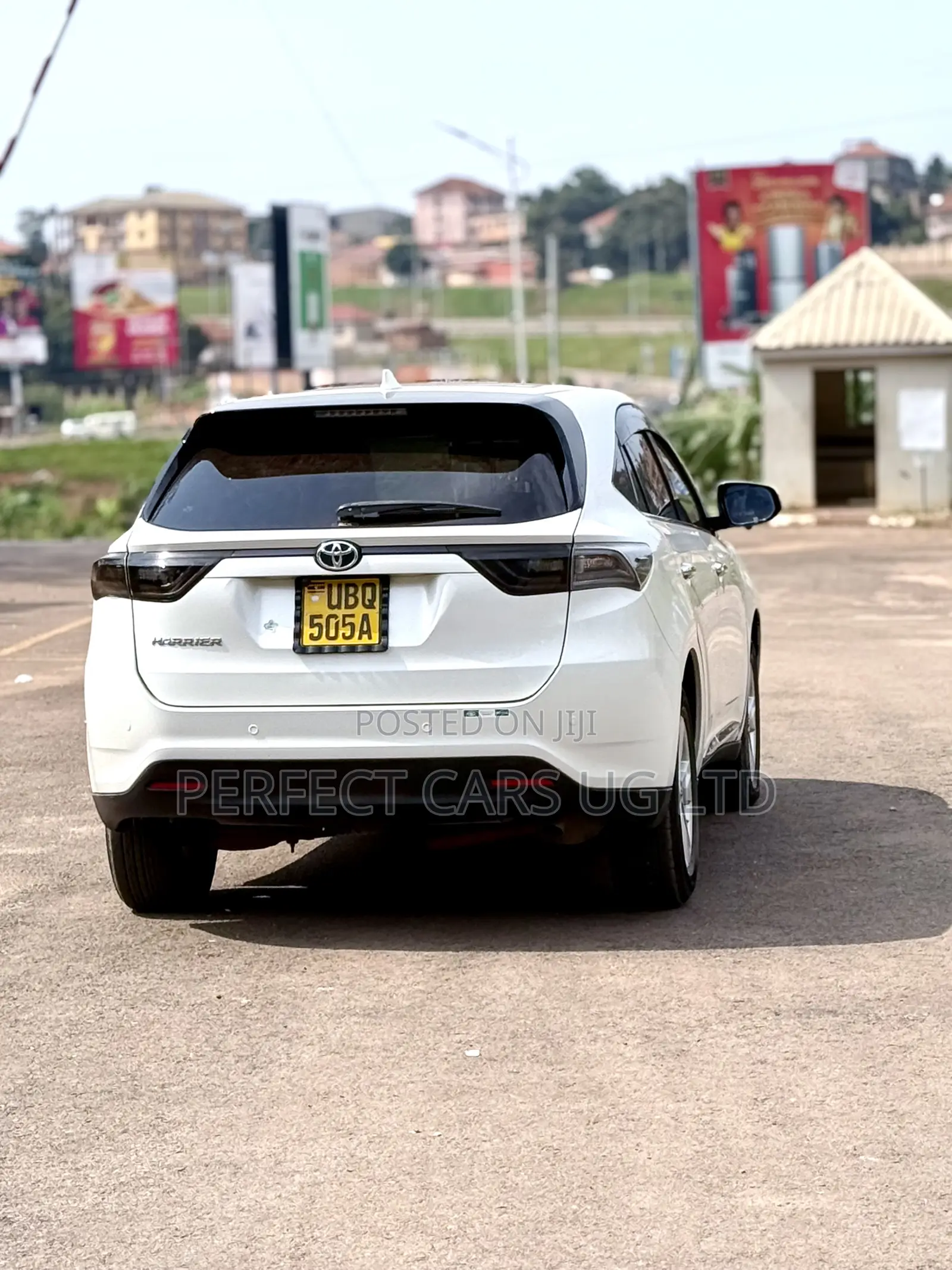 Toyota Harrier 2.0 2014 Pearl