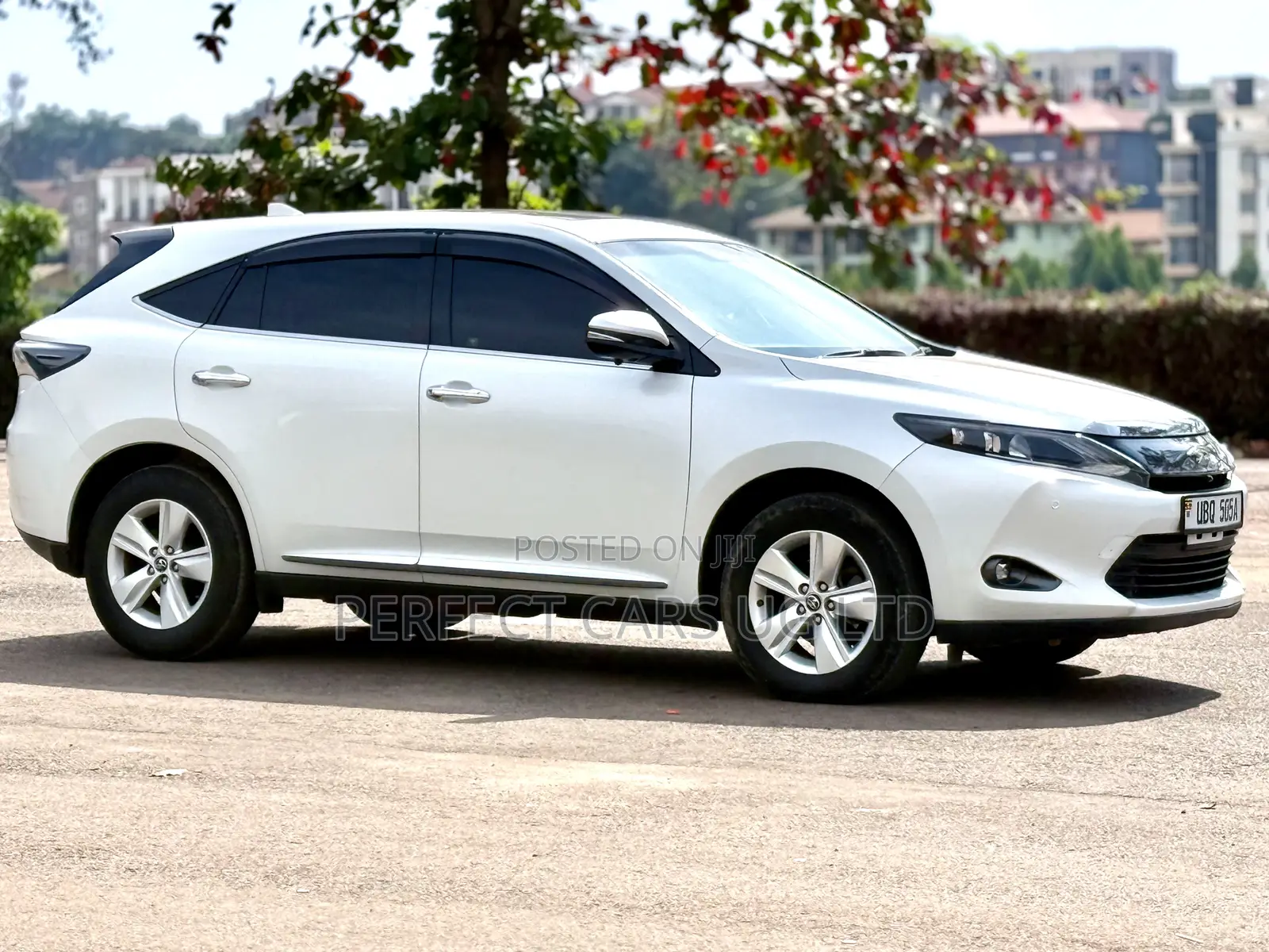 Toyota Harrier 2.0 2014 Pearl