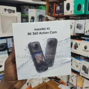 Insta 360 X5 Action Cam 