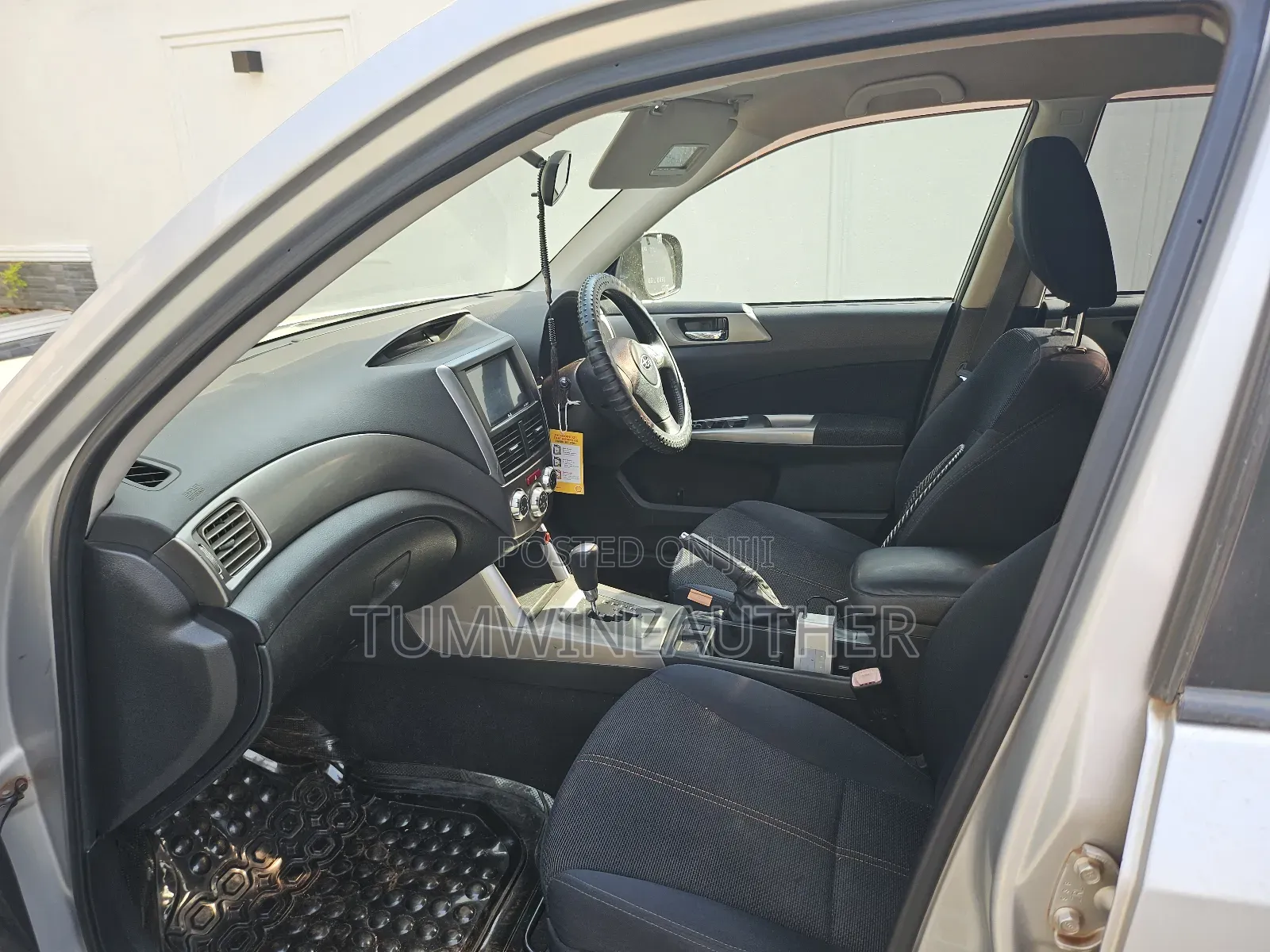 Subaru Forester 2.0D X 2010 Silver