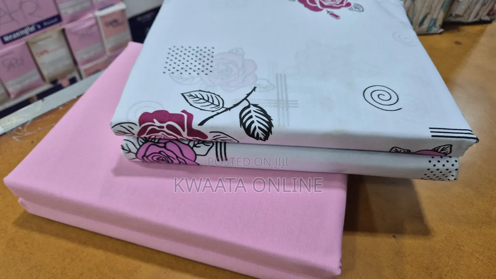 Bedsheets 4 Pc (2 Bedsheets + 2pillowcases)- Multicolour