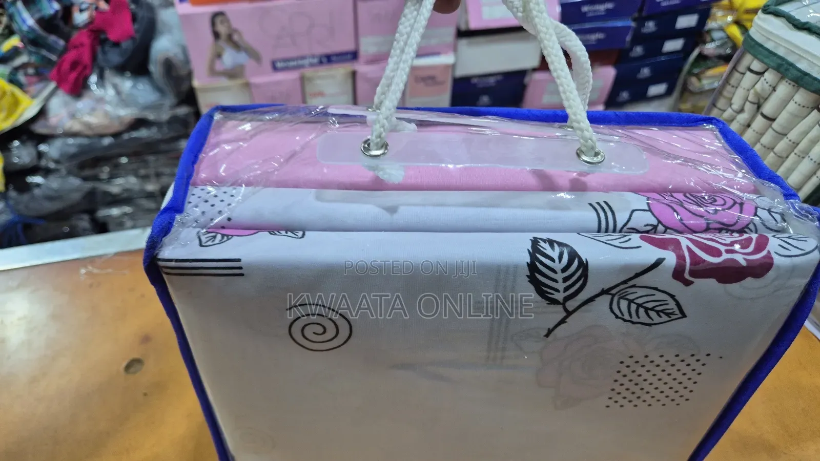 Bedsheets 4 Pc (2 Bedsheets + 2pillowcases)- Multicolour