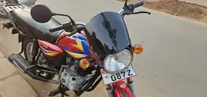 Bajaj Boxer 125 2023 Red