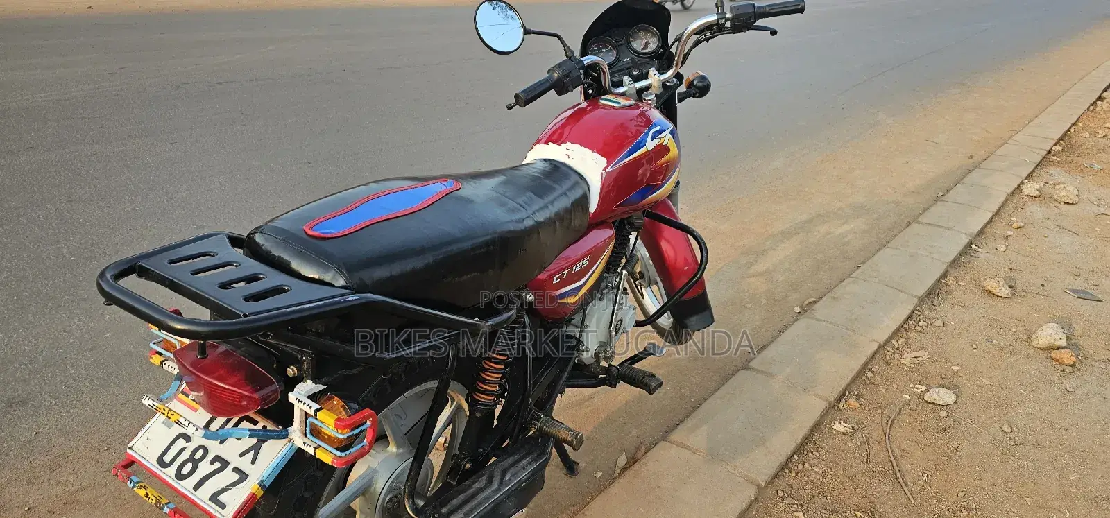 Bajaj Boxer 125 2023 Red