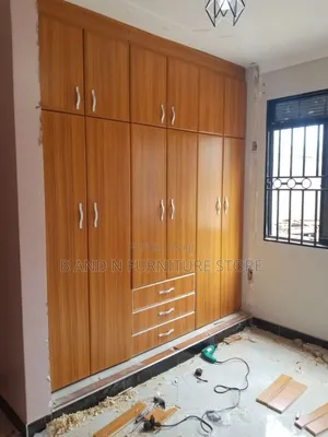 Un Movable Wardrobe 9 by 10fts