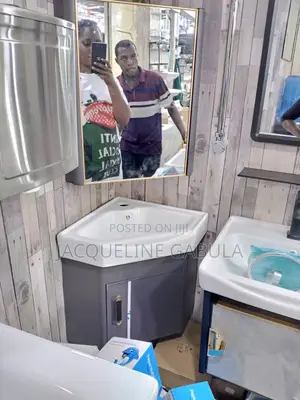 Bathroom Cabinet Single Door